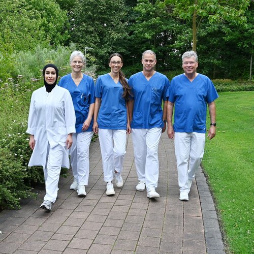 Unsere Klinik für Gynäkologie, Urogynäkologie und Gynäkologische Onkologie gehört laut Stern-Ranking zu den besten...