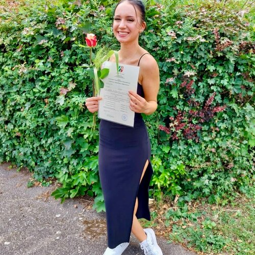 Kürzlich haben unsere Auszubildenden aus dem Kurs 2022 C ihr Examen zur Pflegefachfrau bzw. Pflegefachmann erfolgreich...